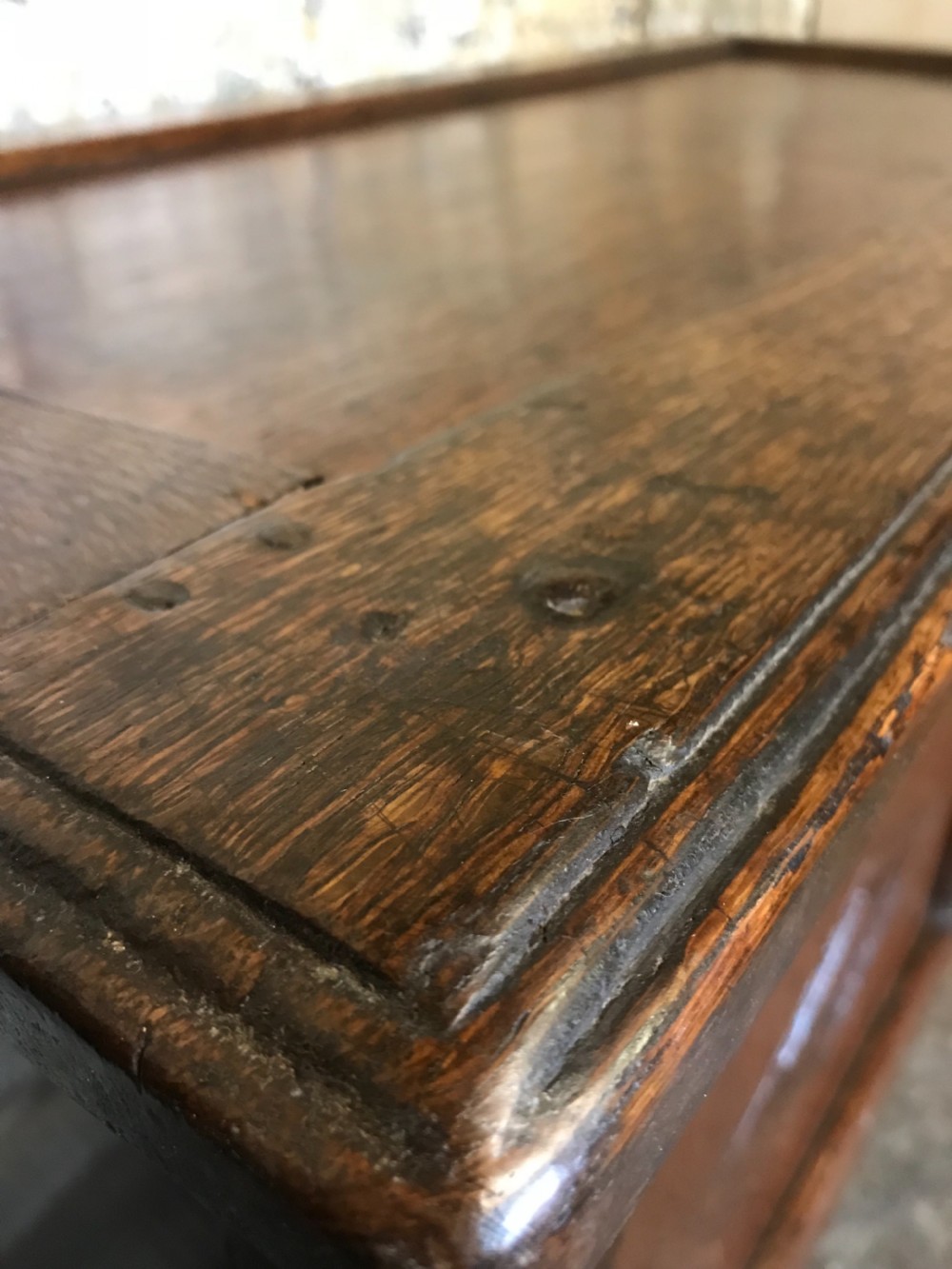 Early oak coffer View VI