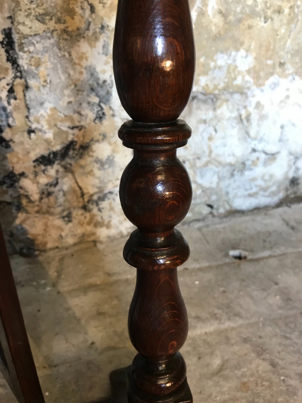 Oak gateleg side table View VI