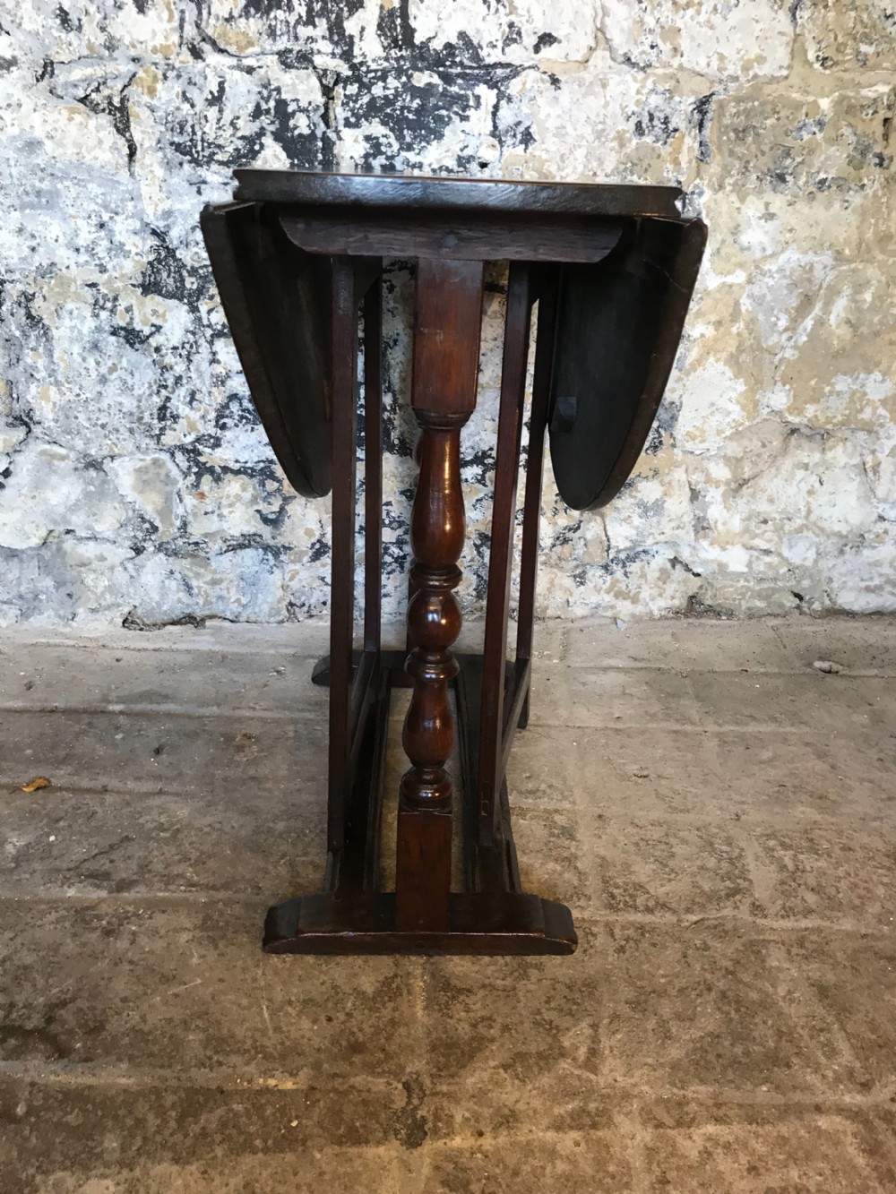 Oak gateleg side table View IX