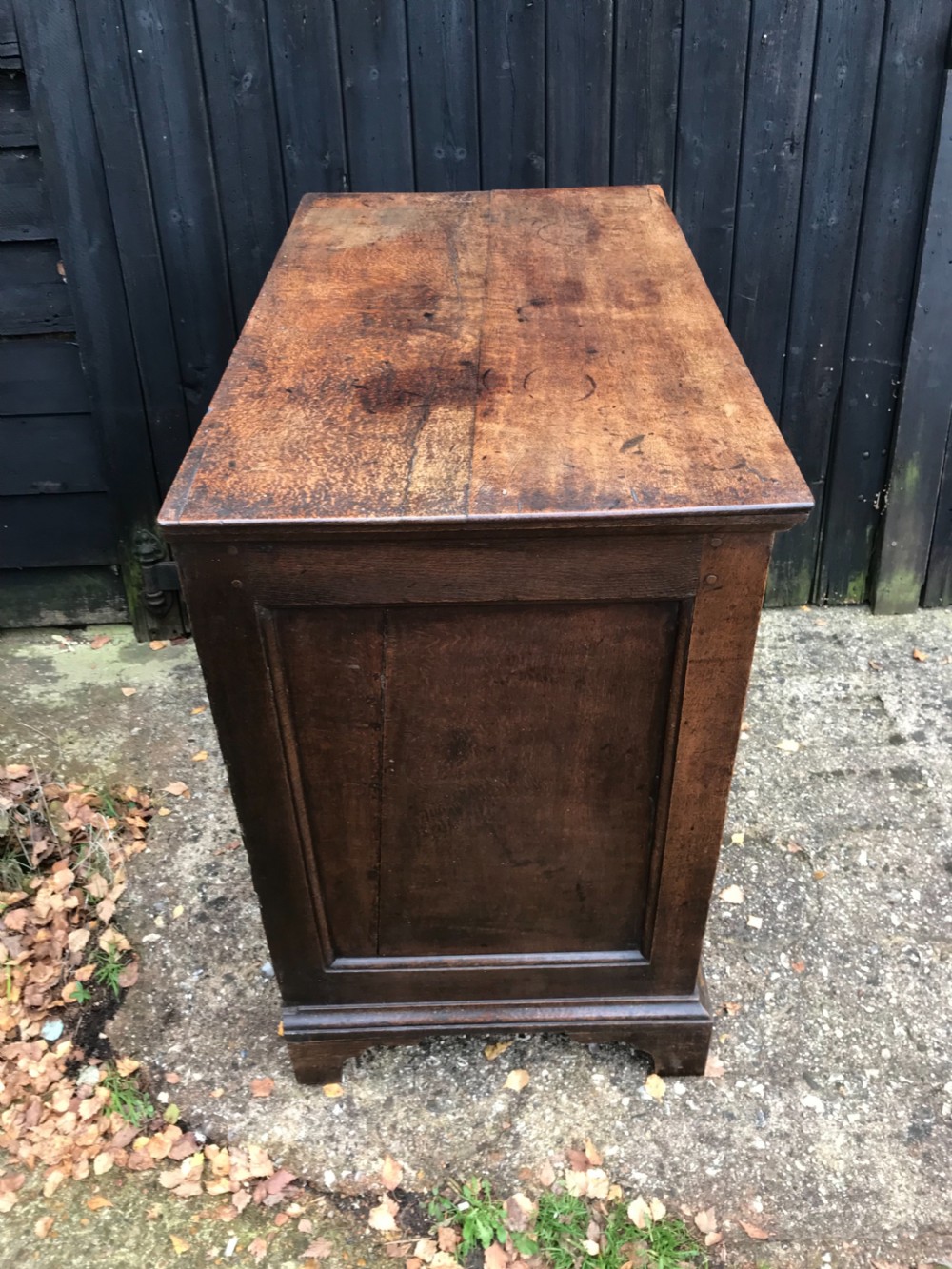 Georgian Oak Chest of Drawers  View IX