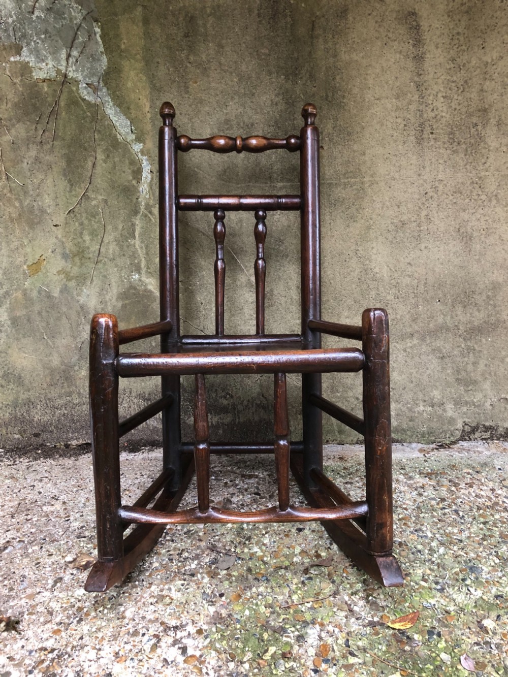 Antique Country Rocking Chair 