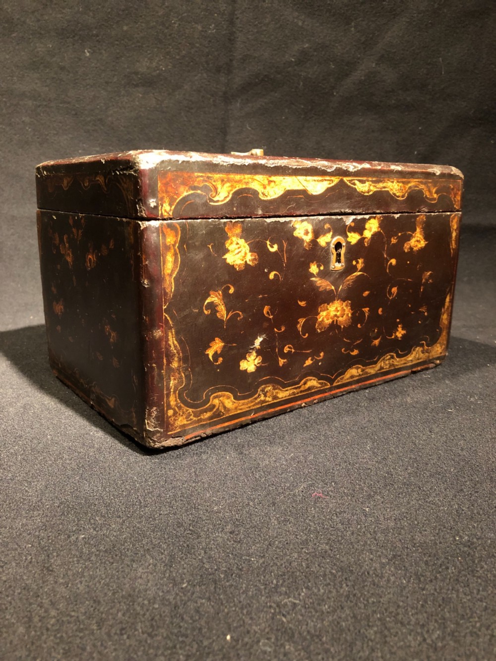 Antique chinoiserie tea caddy