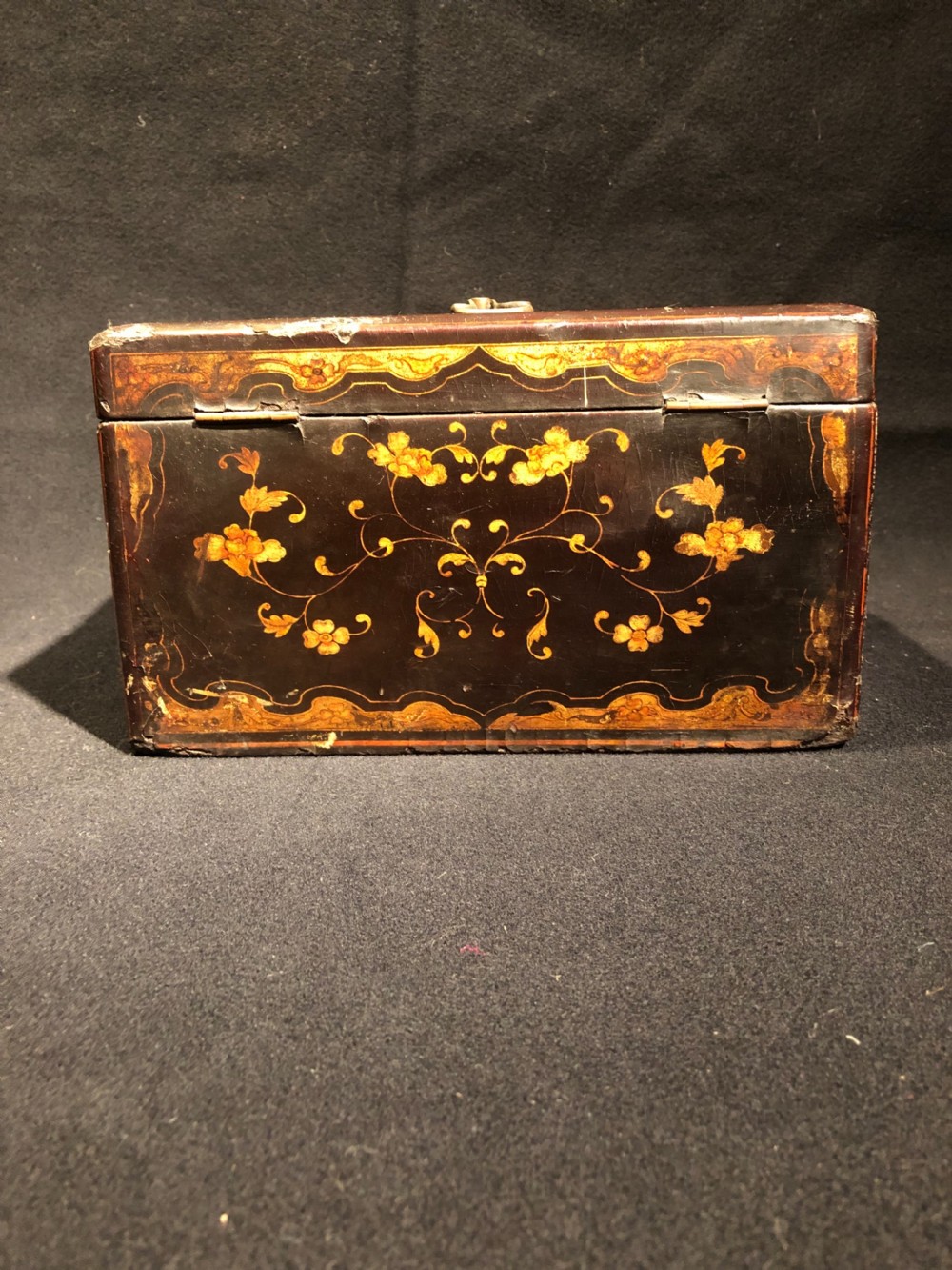 Antique chinoiserie tea caddy View V
