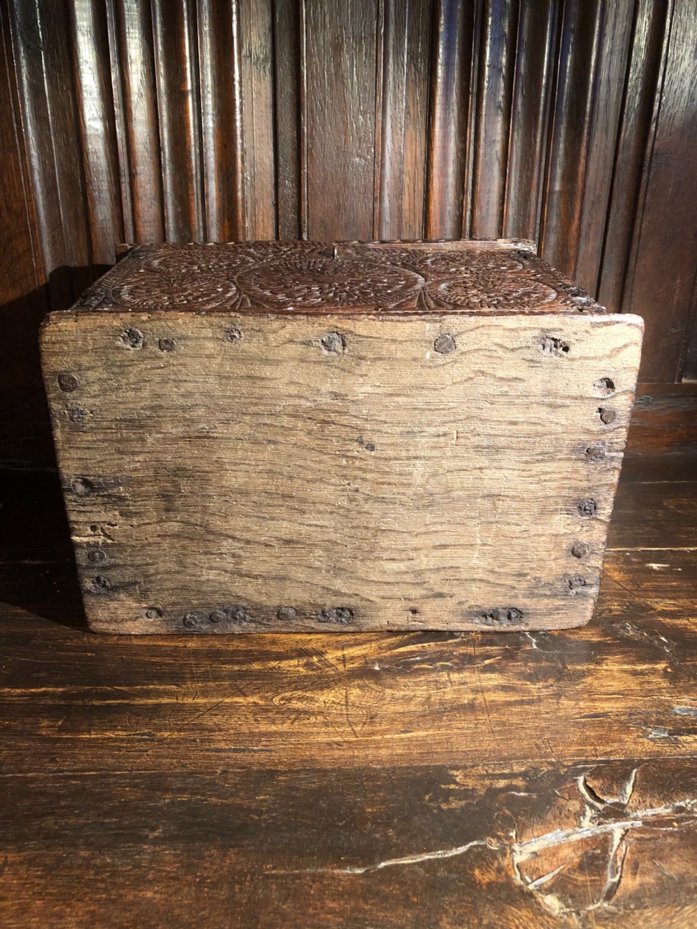 Early Oak Box View IX