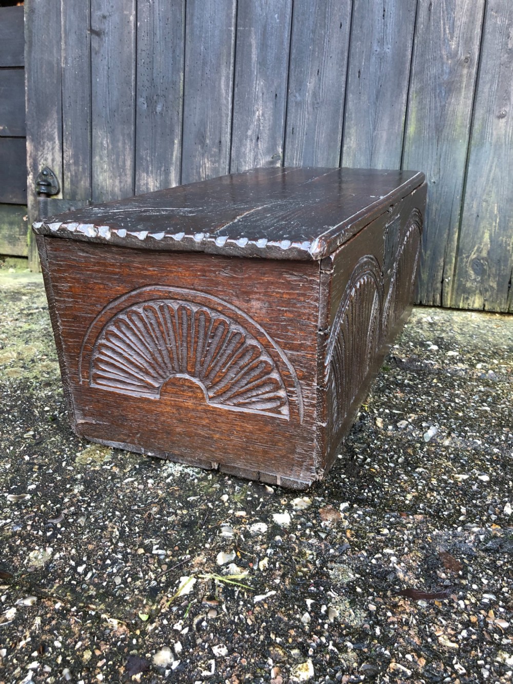 Early Oak Box View X