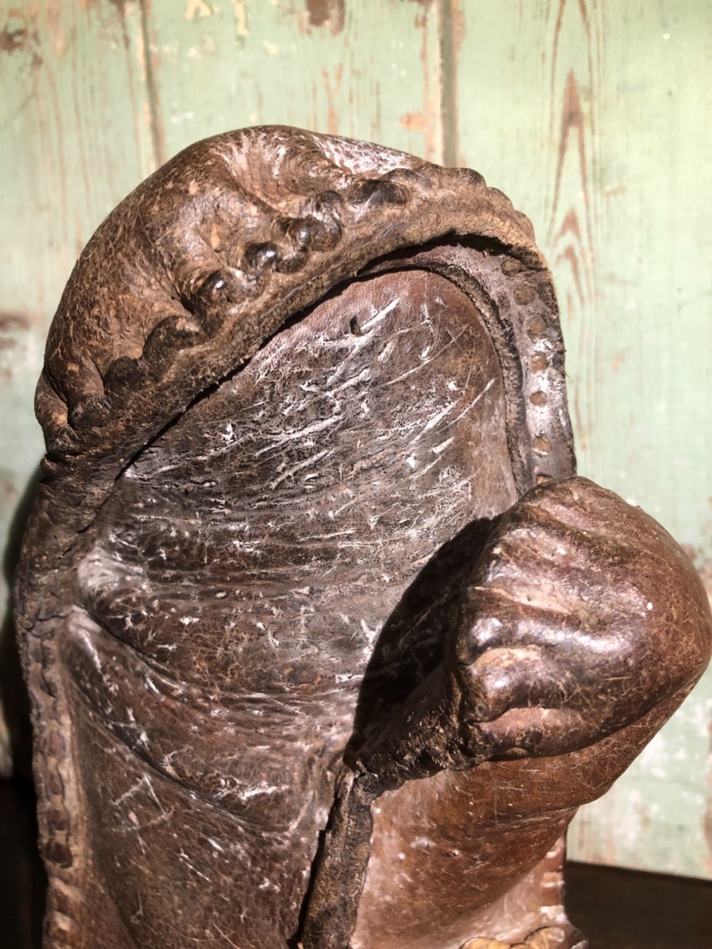 Leather Hedger’s Mitt View IV