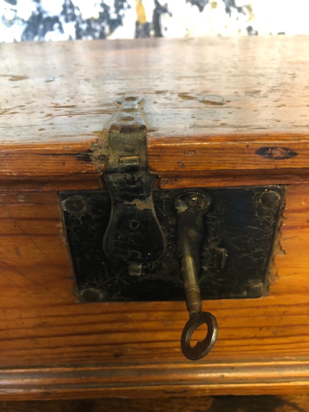 Early Pine Box View VI