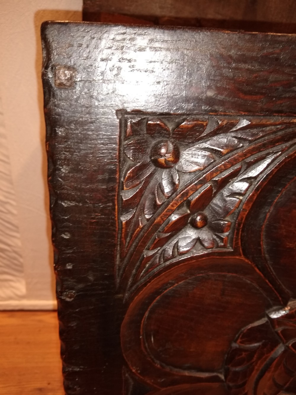 16th century oak plank coffer View VI