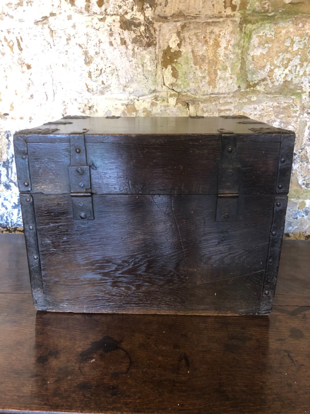 Early Oak small Chest View VII
