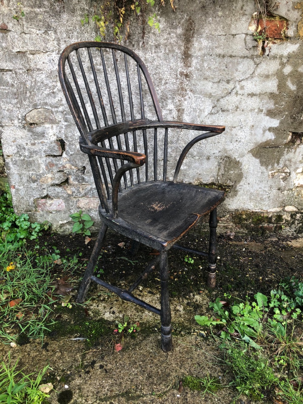 Early Country Windsor Chair View IV