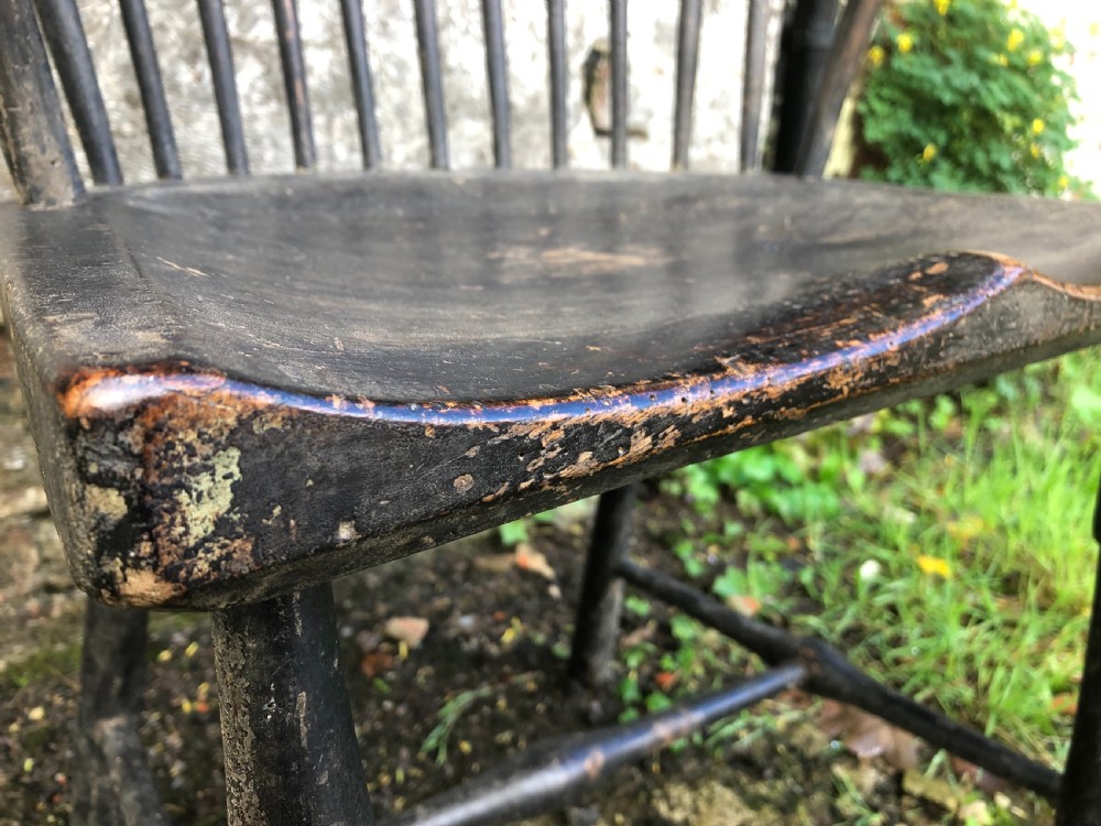 Early Country Windsor Chair View VIII