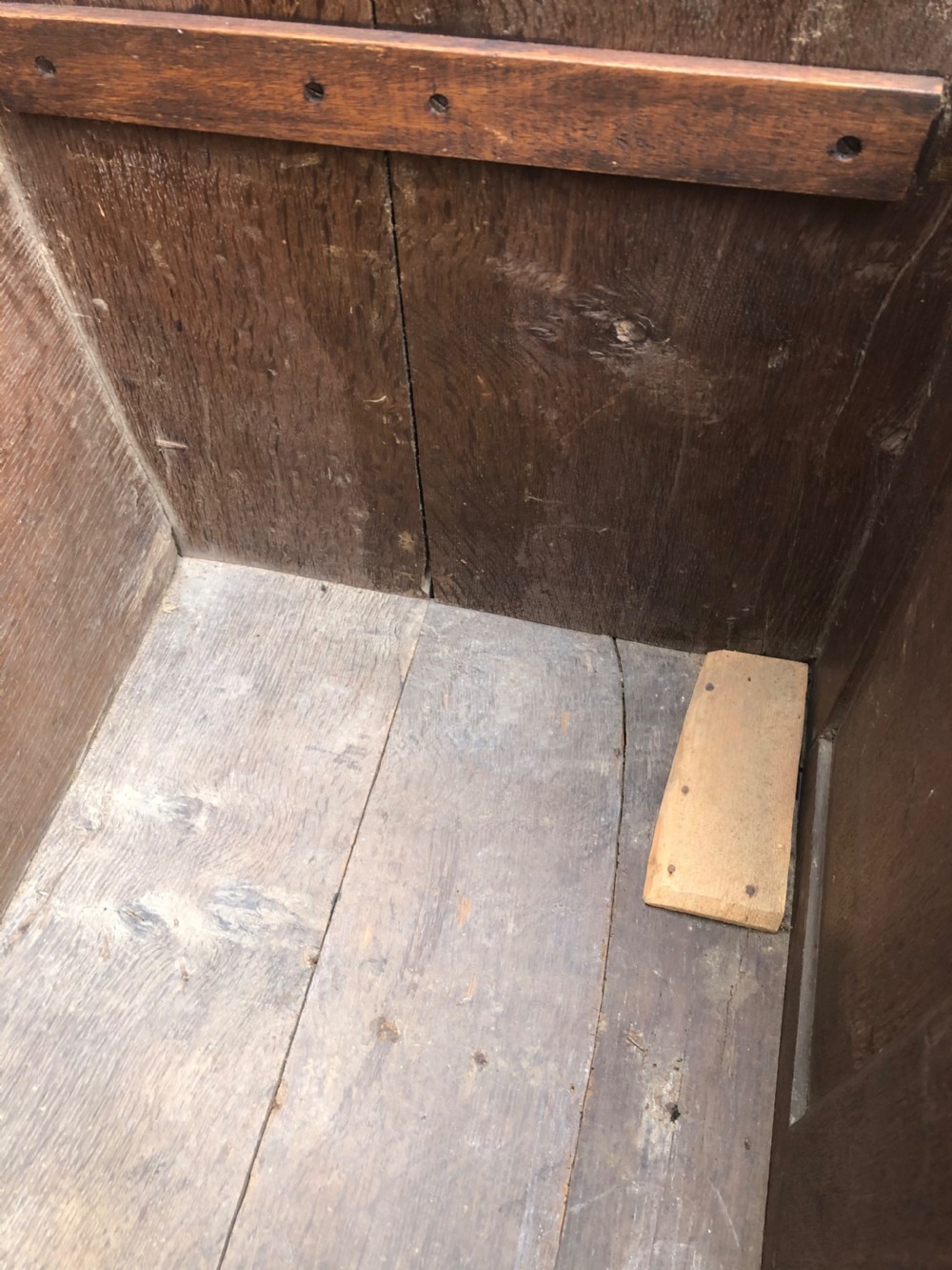 Early Oak Coffer View XII