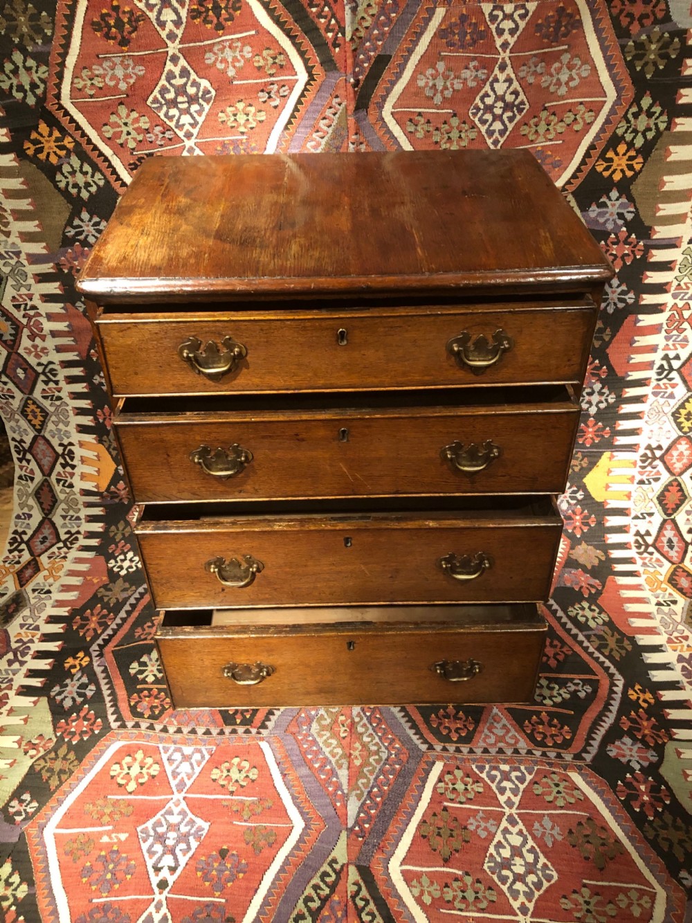 Georgian Oak and Pine Chest of Drawers  View IX
