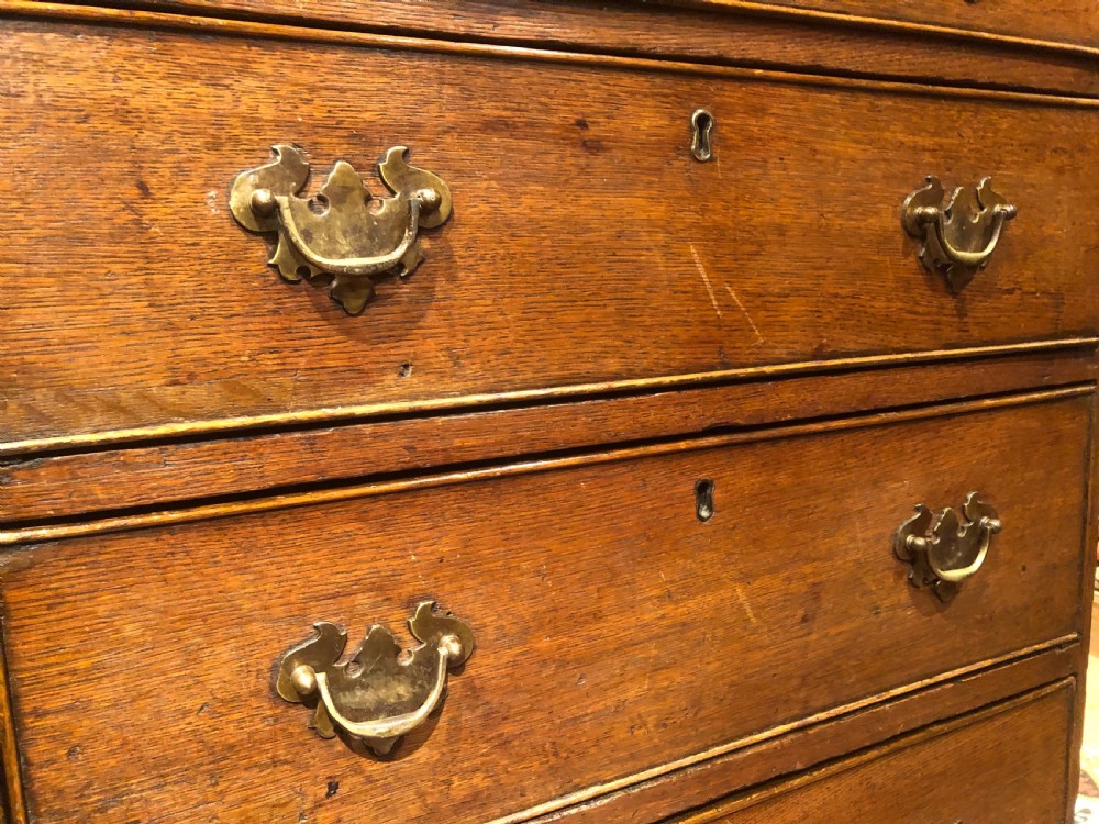Georgian Oak and Pine Chest of Drawers  View XI