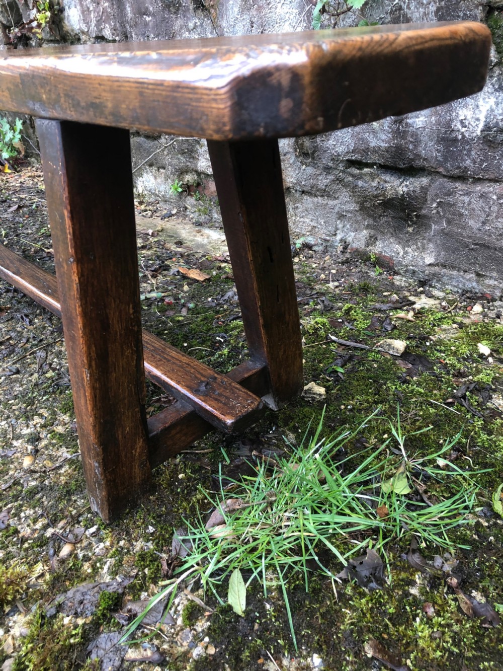 AntiqueCountry  Bench View VII