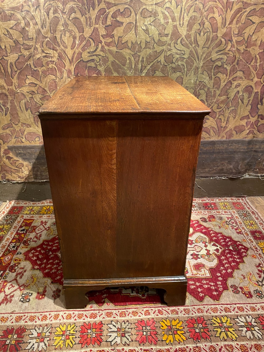 Antique Bachelor’s Chest of Drawers  View VIII