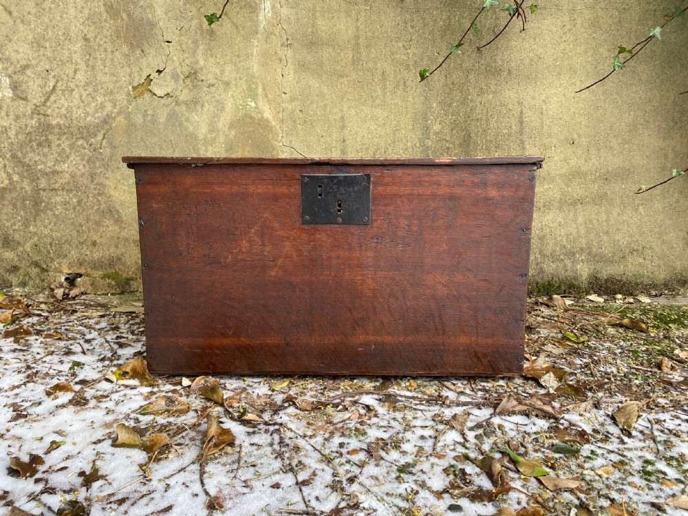 Early Oak Maritime Box View V
