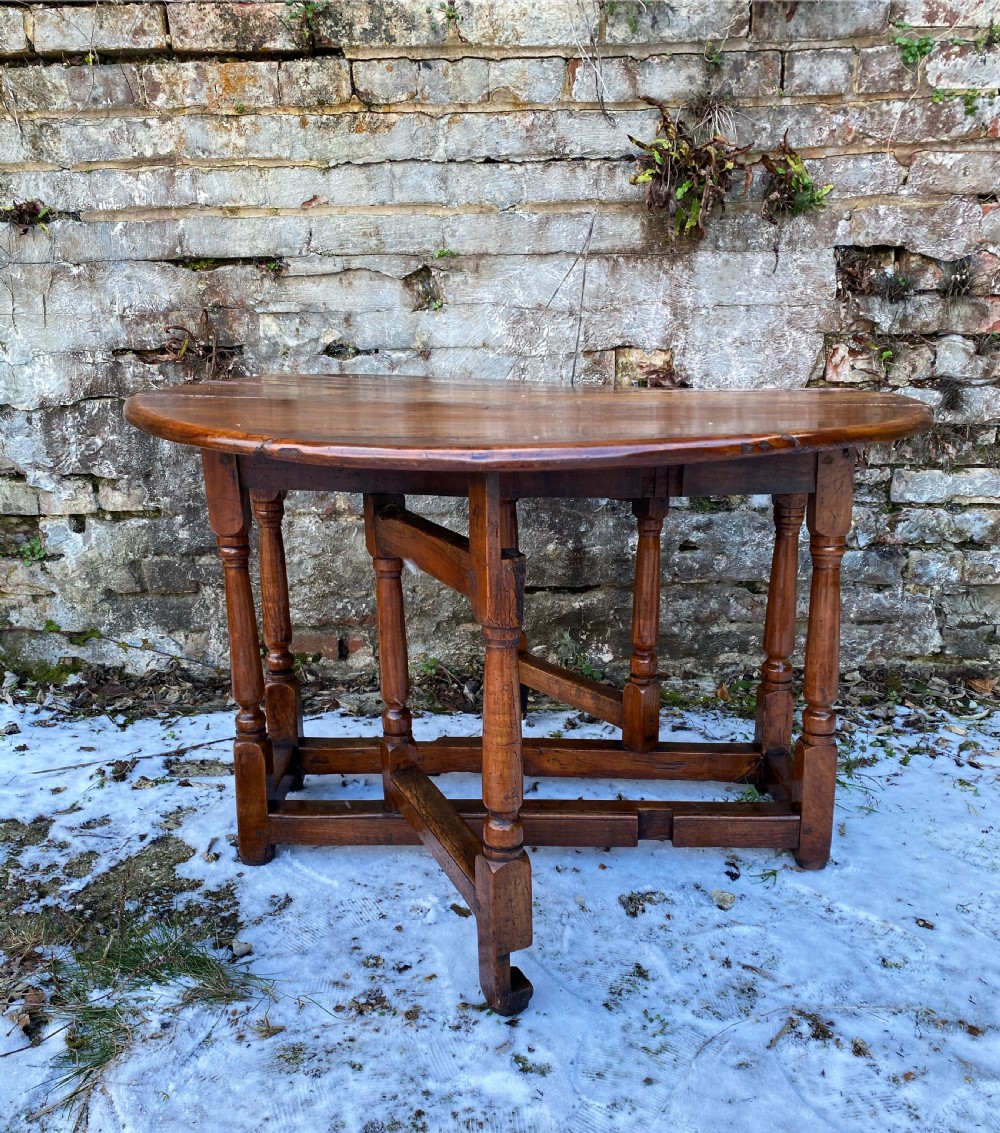 Antique Gateleg Table