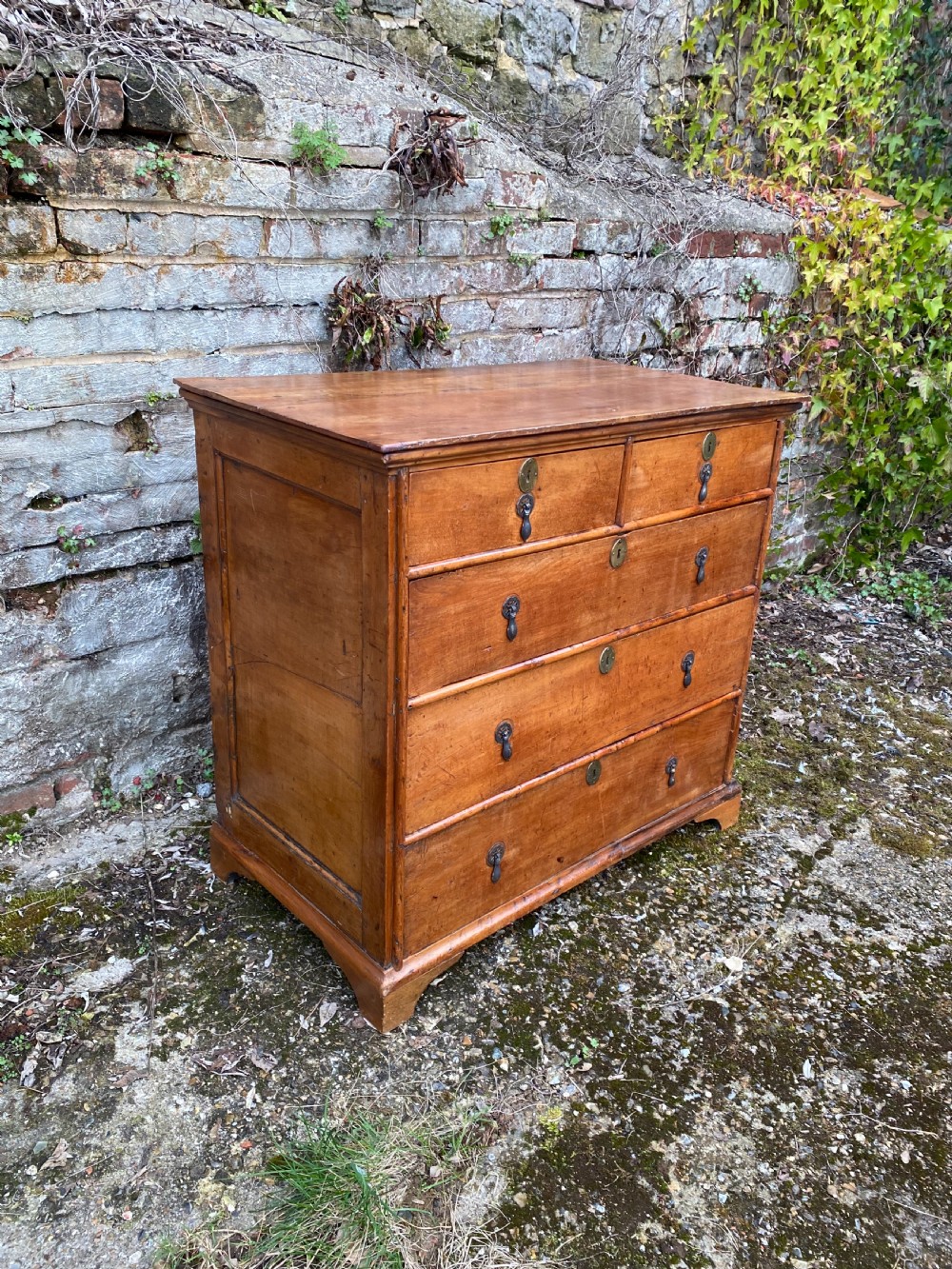 Antique Chest of Drawers  View VIII