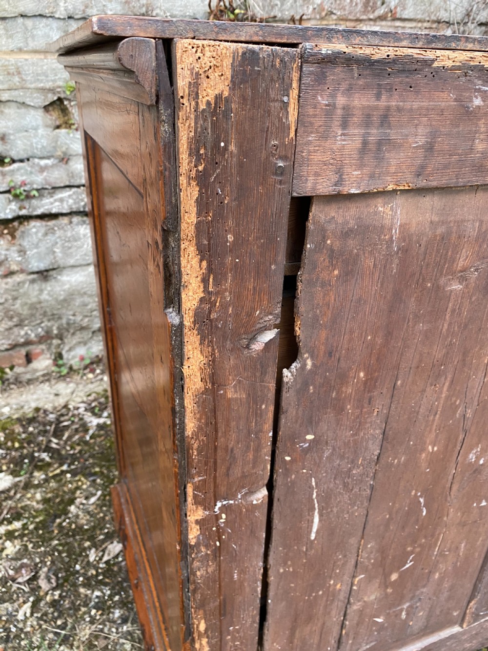 Antique Chest of Drawers  View XIX