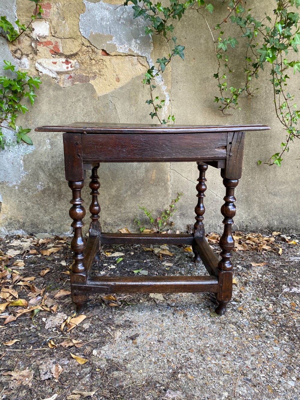 Early Oak Table View XVI
