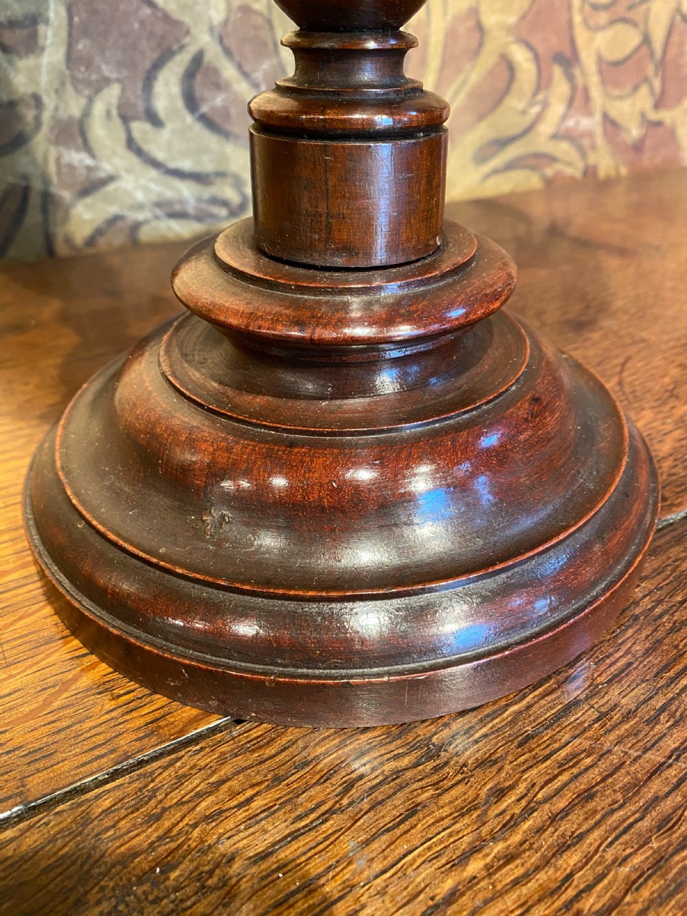 Antique Table Stand View X