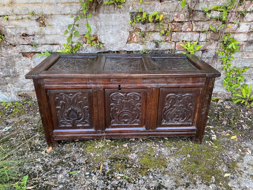 Early Oak Coffer View III