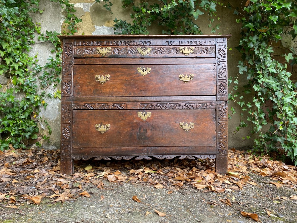 Early Oak Chest of Drawers 
