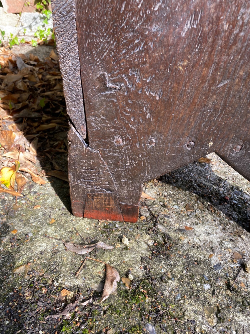 Early Oak Coffer View XVI