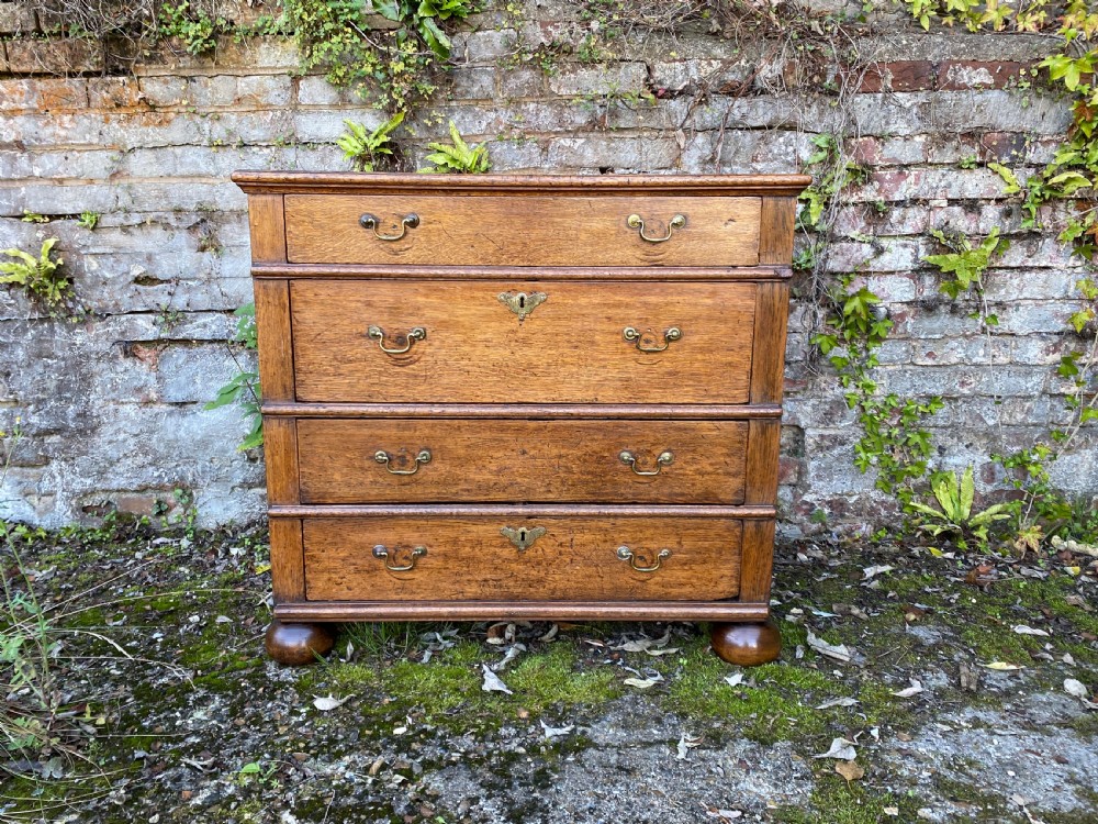 Early Oak Chest of Drawers  View II