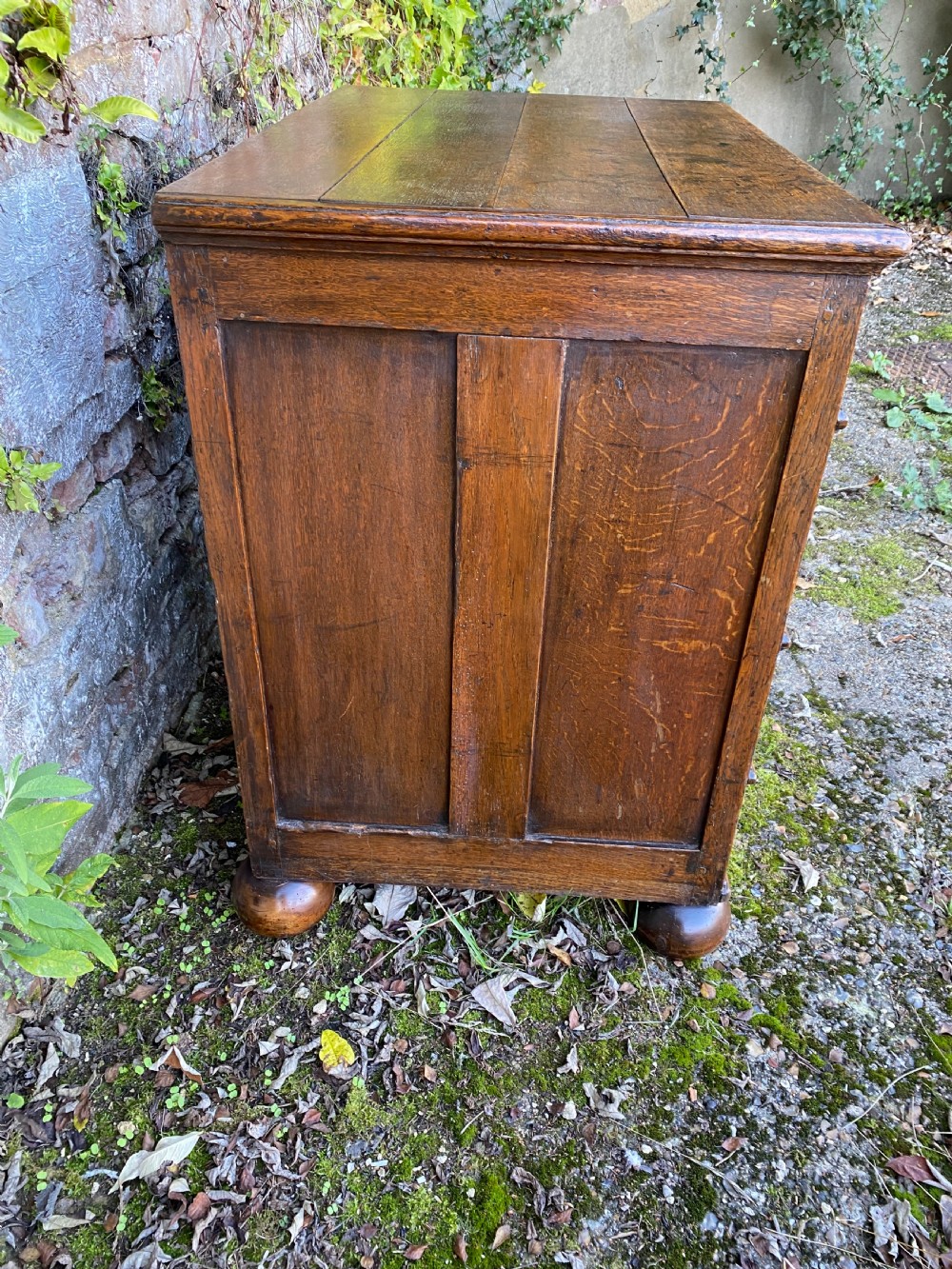 Early Oak Chest of Drawers  View VI