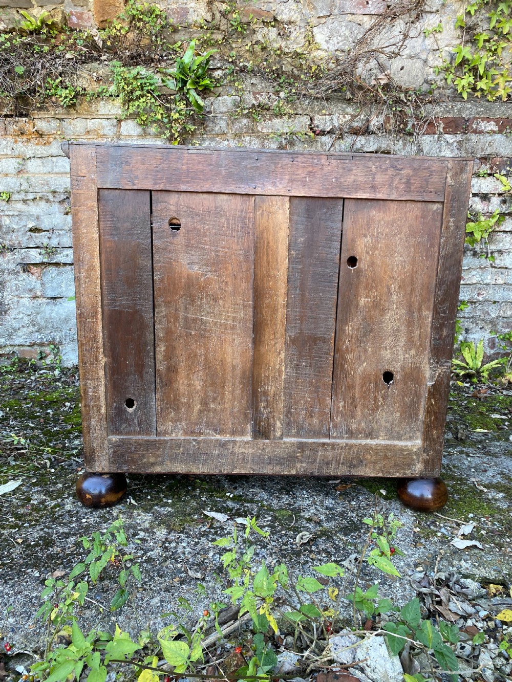 Early Oak Chest of Drawers  View X