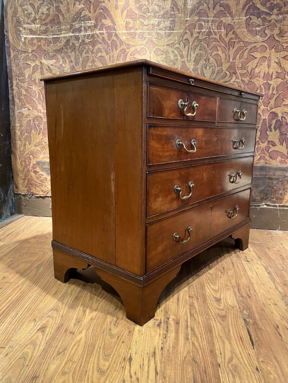 Georgian Chest of Drawers View V