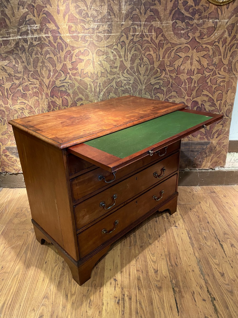 Georgian Chest of Drawers View VII