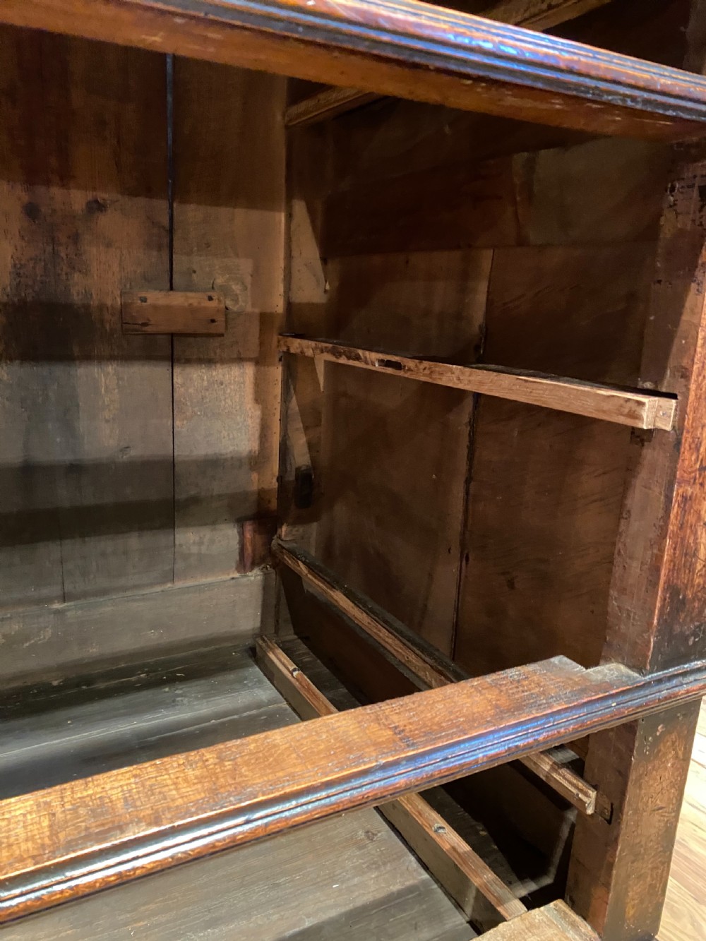 Chest on Stand View VI