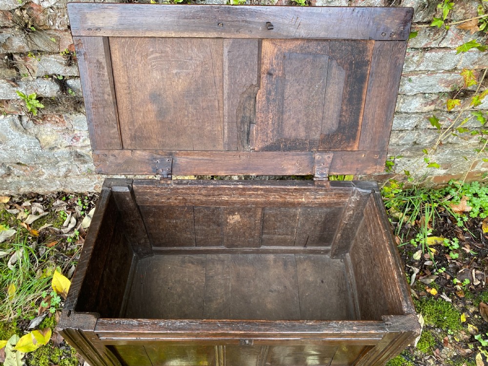 Small Oak Coffer View V
