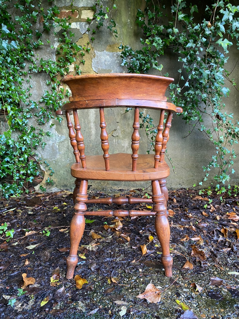 Antique Captain’s chair View VI