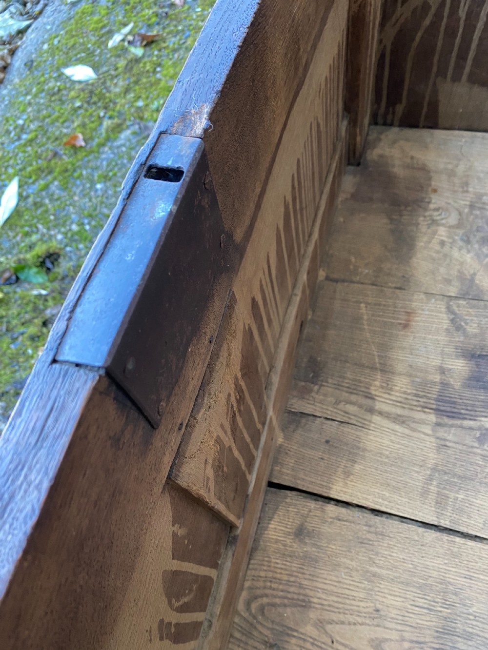 Oak Mule Chest View X