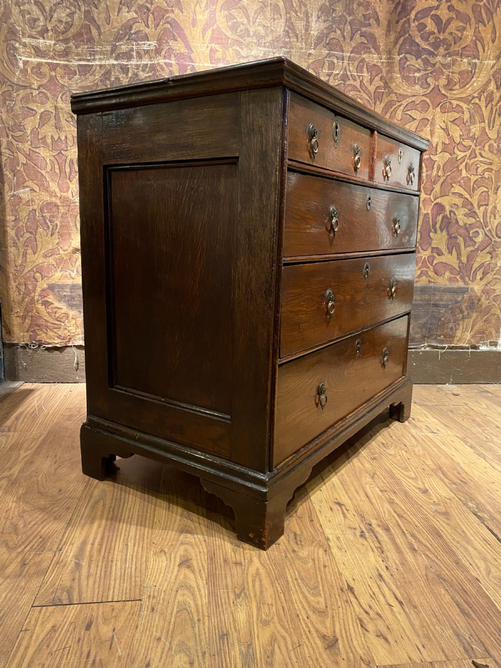 18th century Oak Chest of Drawers  View II