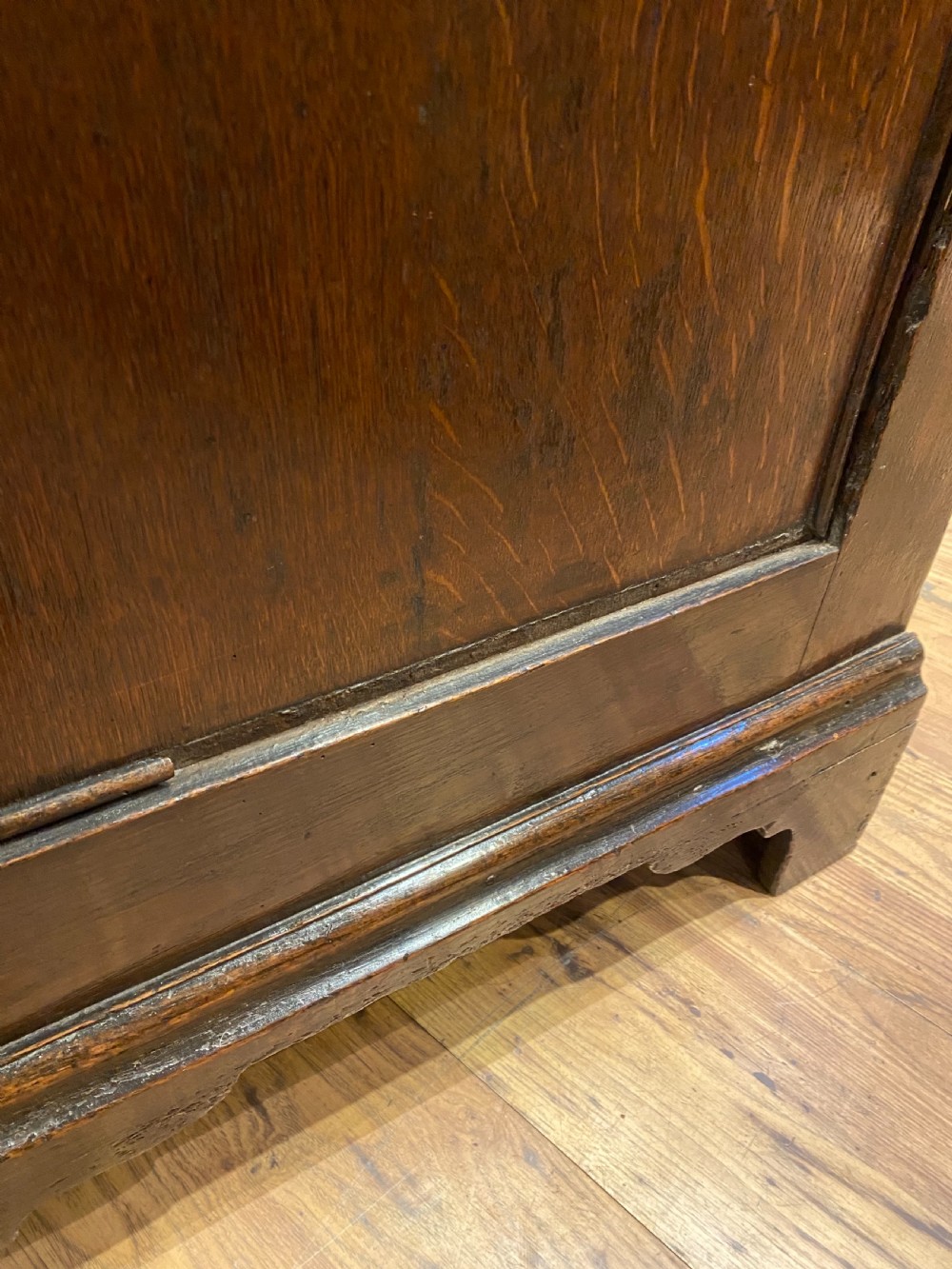 18th century Oak Chest of Drawers  View IX