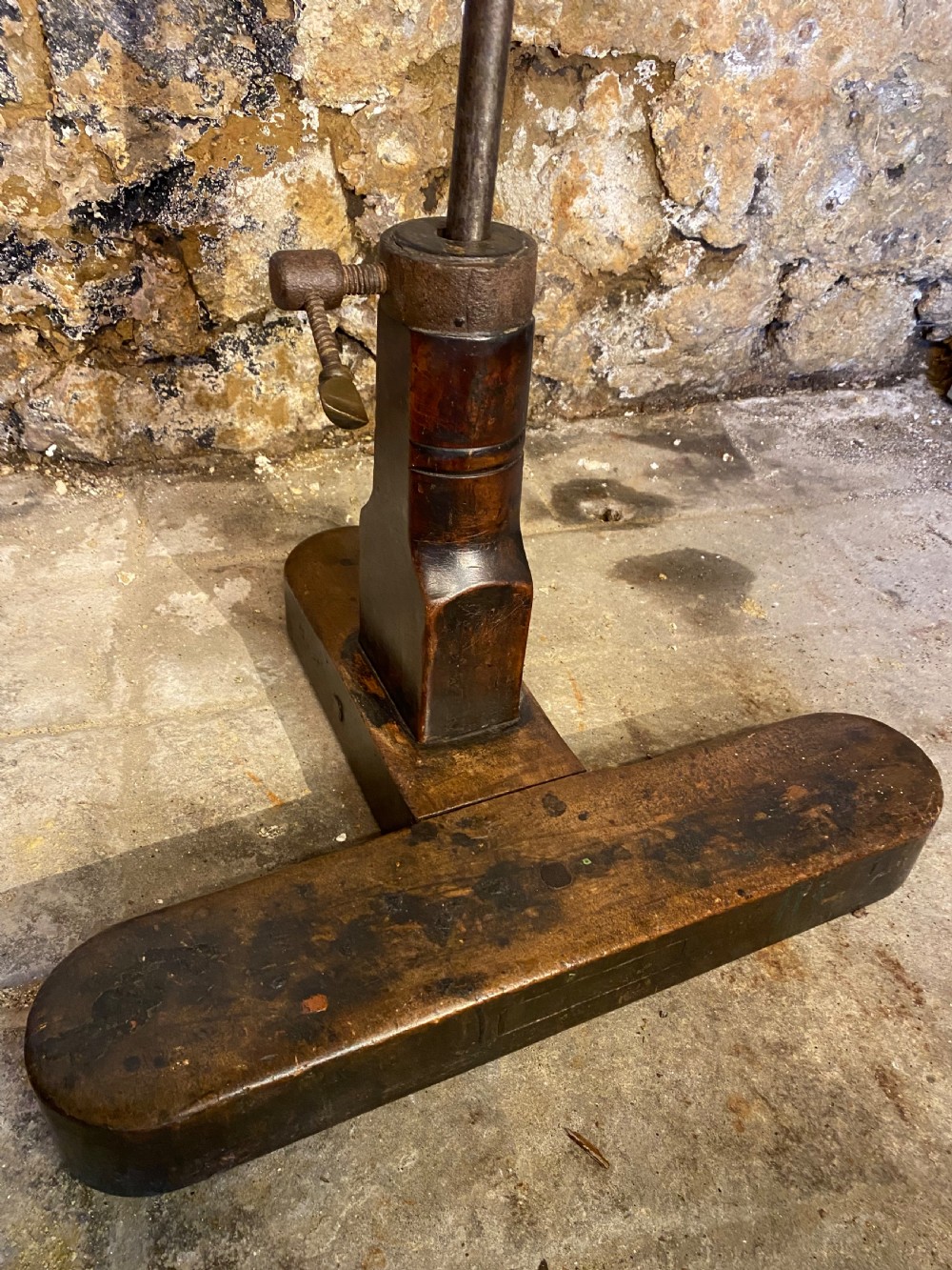 Antique Sculptor’s Stand View V