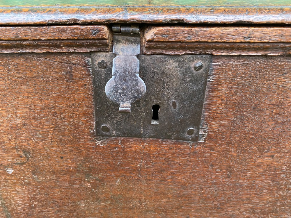 Early Oak Box View V