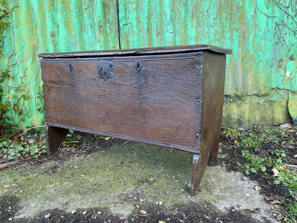 Early Oak Coffer 