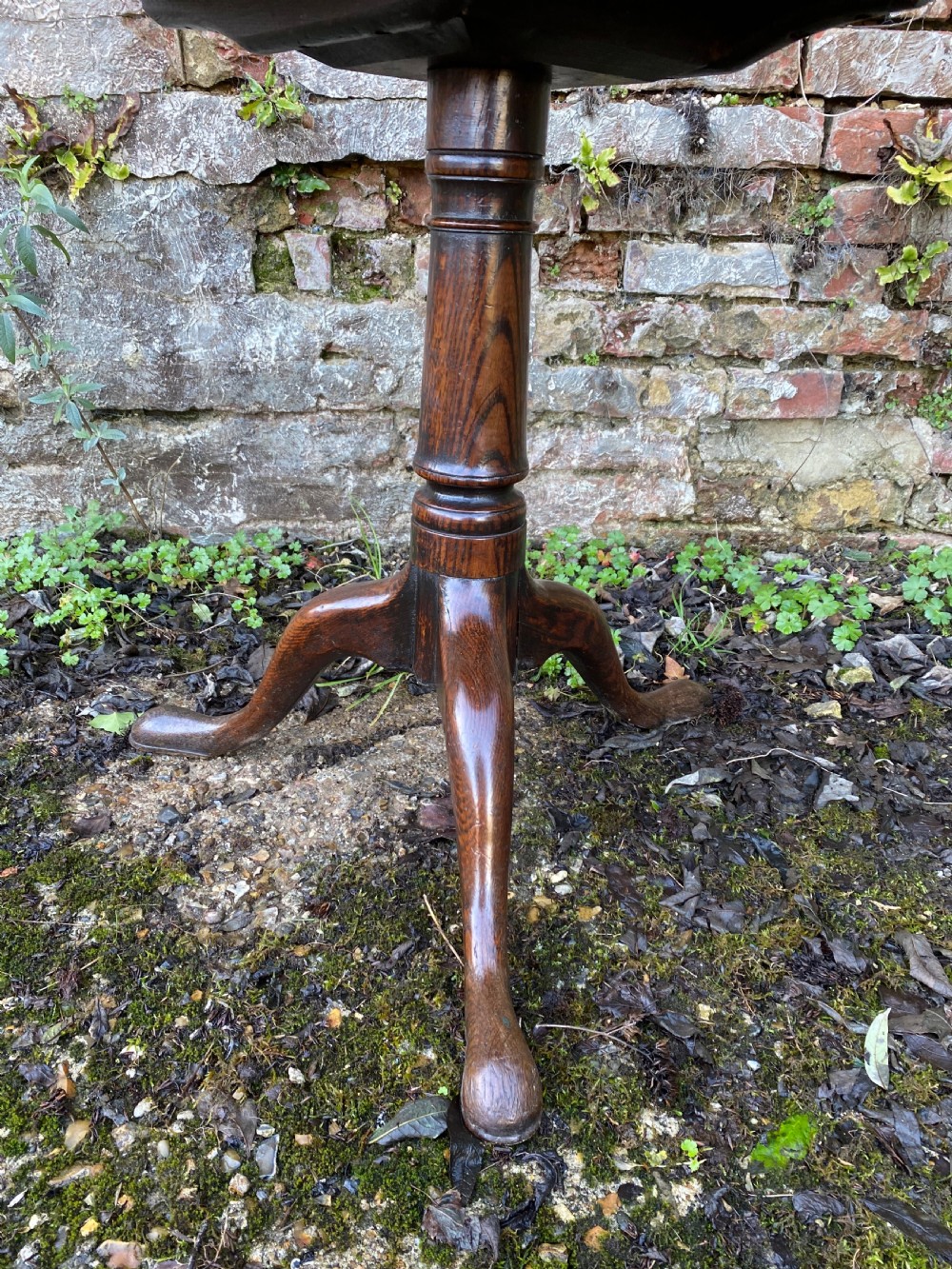 Georgian tilt top Table View V