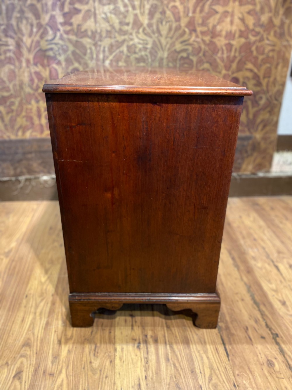 Chest of Drawers  View VII