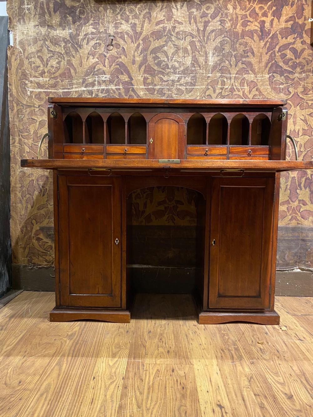 Regency Desk View IV