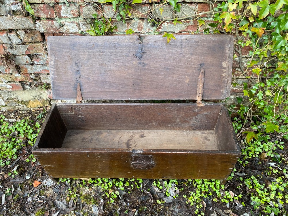 Early Oak Coffer View IX