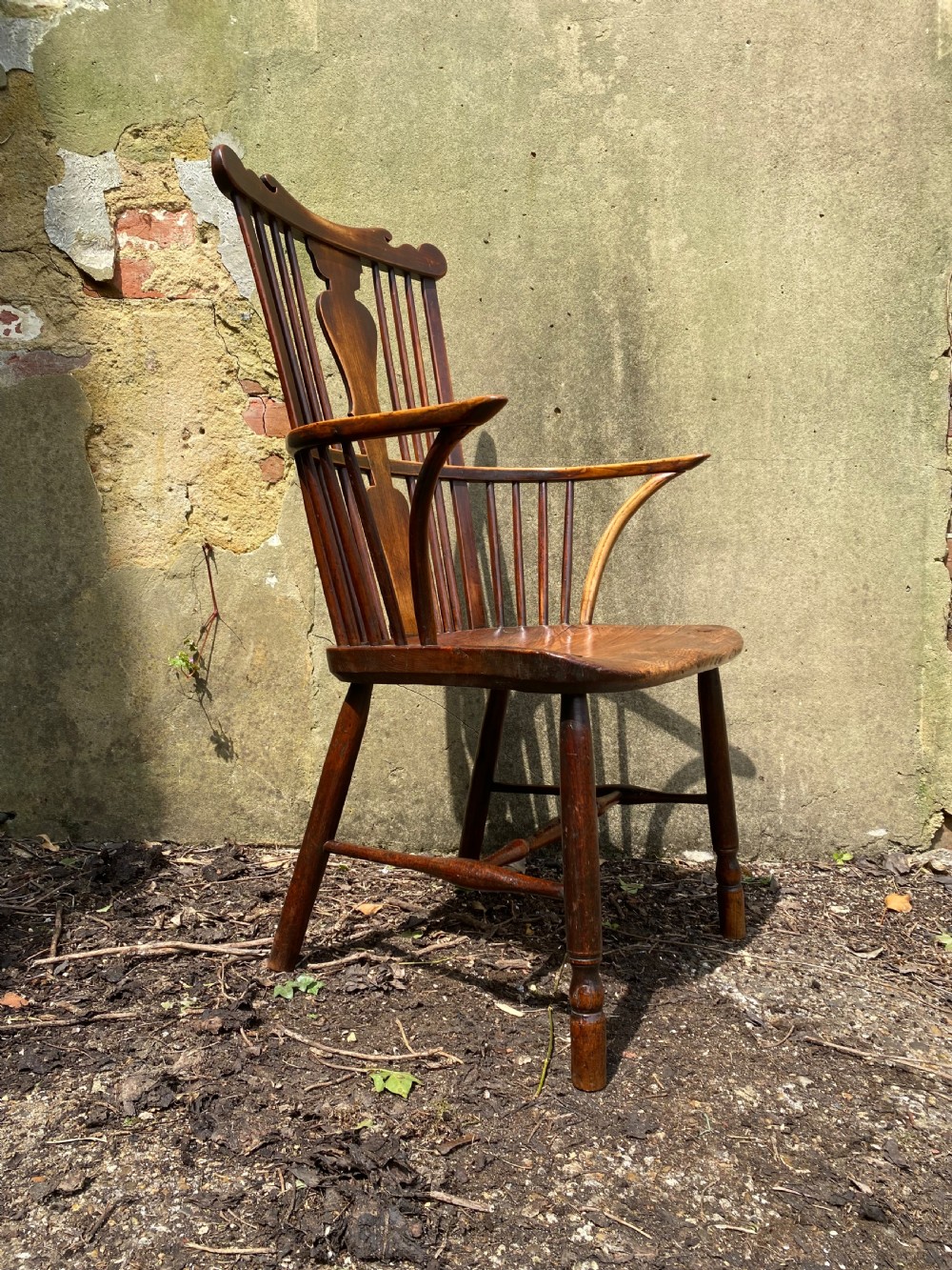 Early Windsor Comb Back Chair