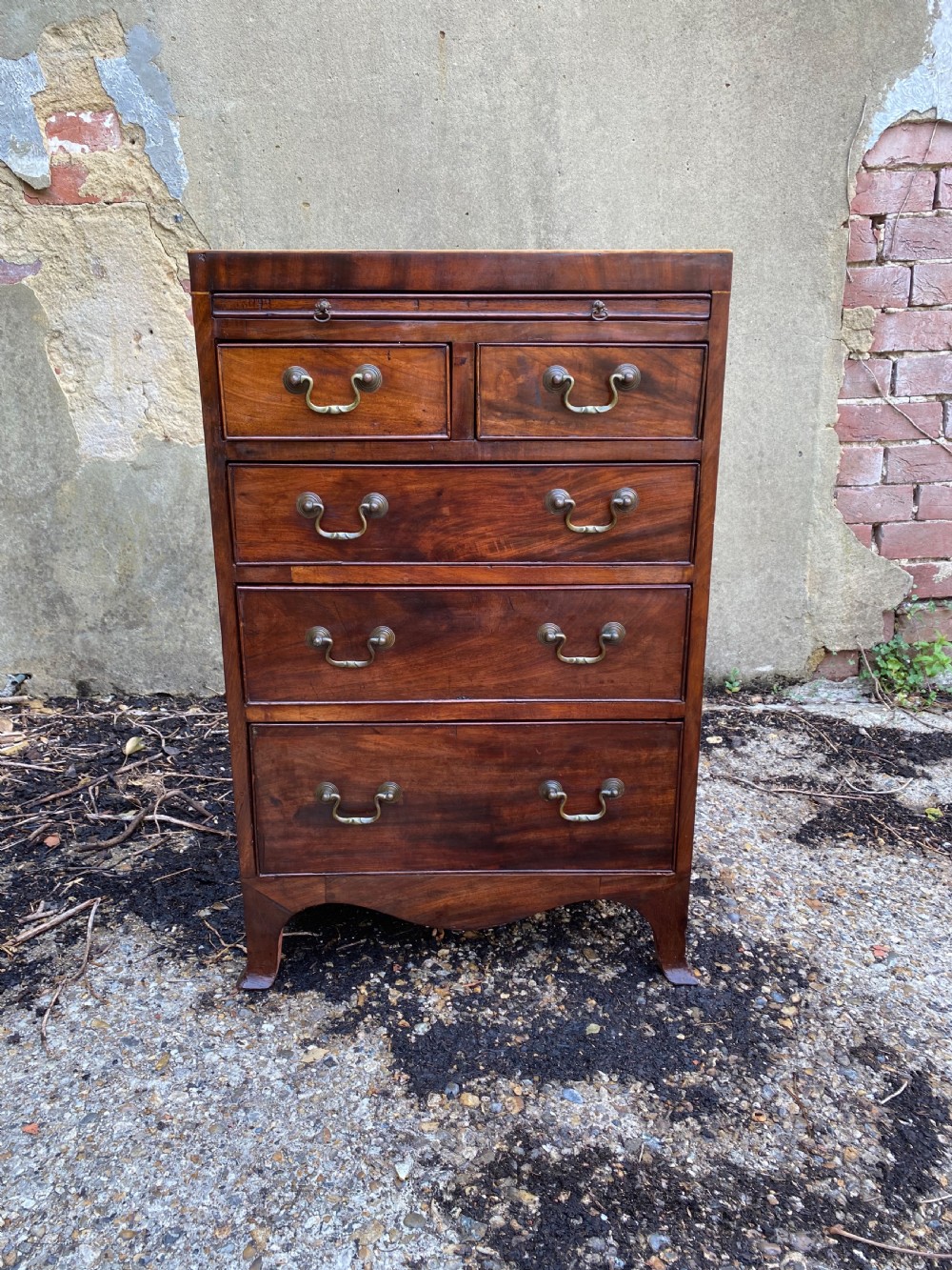 Antique Mahogany Bachelor’s Chest of Drawers  View III
