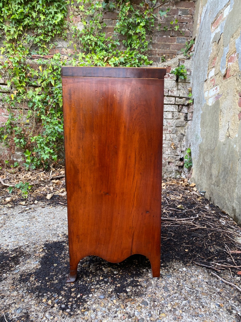 Antique Mahogany Bachelor’s Chest of Drawers  View VIII